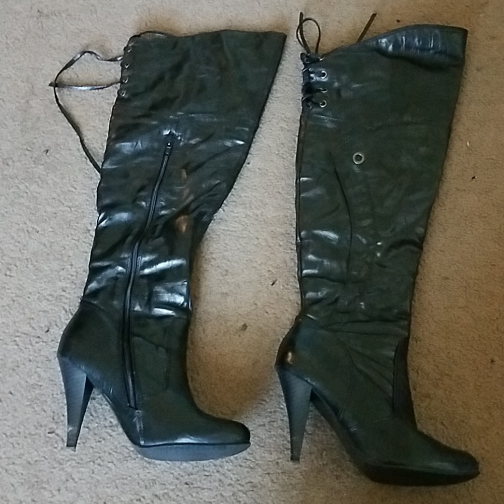 Womans knee high boots